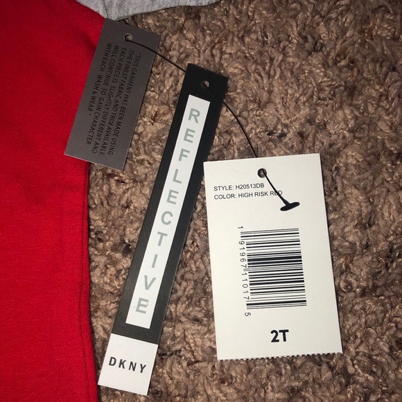 NWT DKNY Boys T-Shirt - Picture 2 of 3